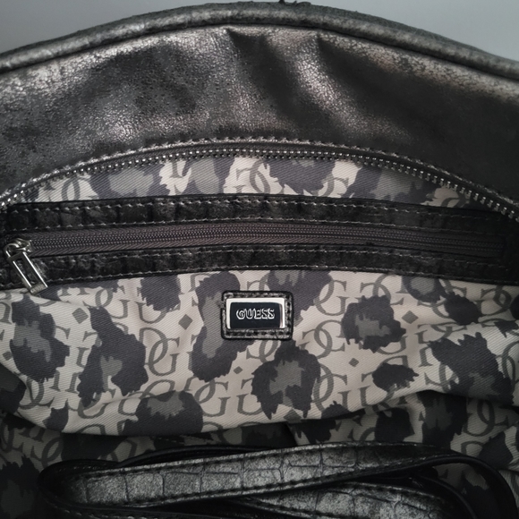 Guess Y2K metallic shoulder bag (convertible to crossbody) vintage - Picture 6 of 11